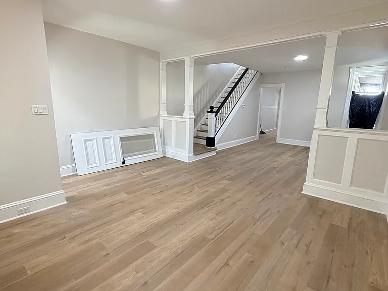 100 N Johnston Ave — Photo 5