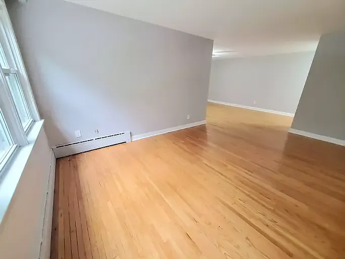 2 bed, 1.0 bath, $1,895 — Photo 3