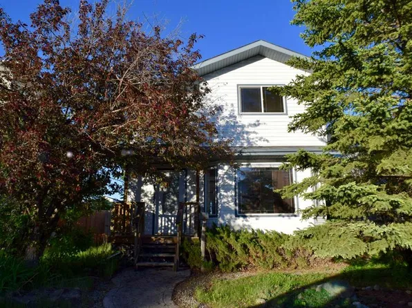 220 W Deschner Close, Red Deer, AB T4R 3C2