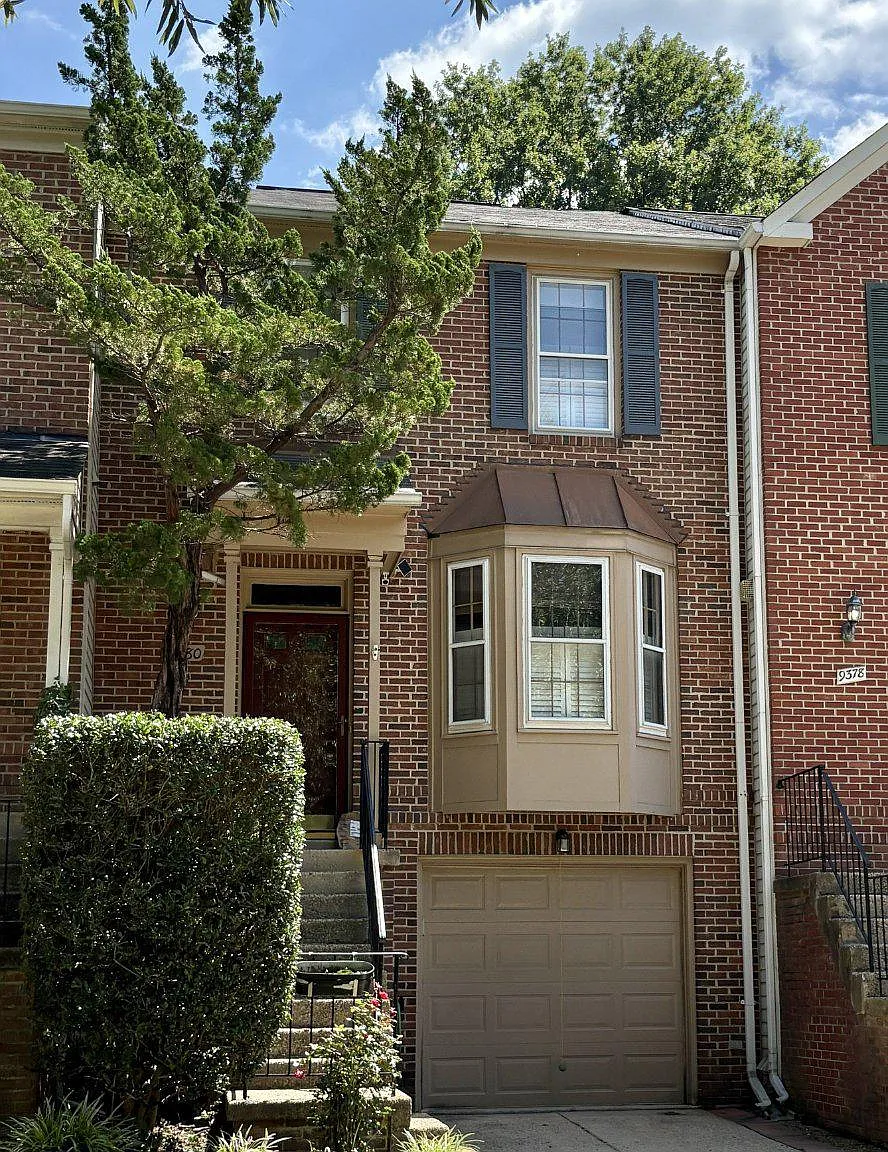 3 bed, 4.0 bath, 1652 sqft, $3,200 — Photo 2