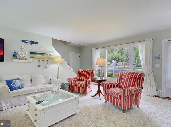 102 Windsor Ave, Centreville, MD 21617