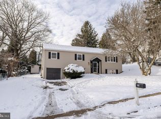 310 Buchanan Dr, Coatesville, PA 19320