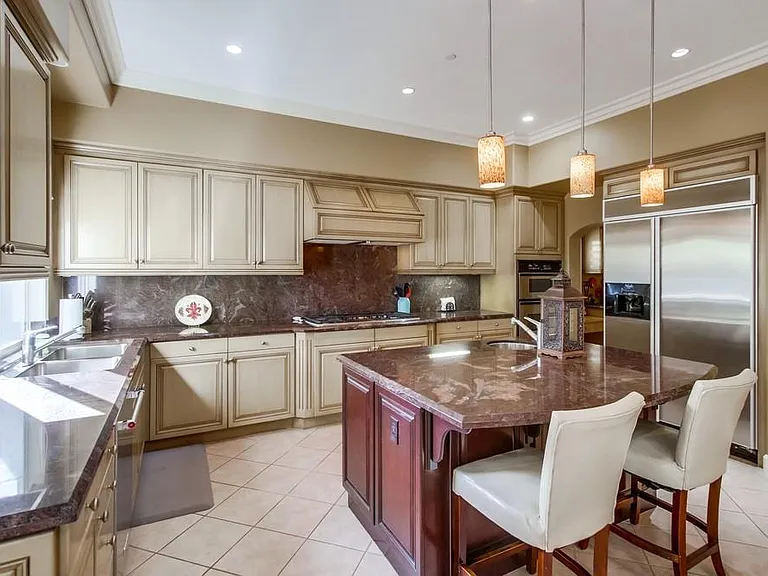 9673 Deer Trail Dr — Photo 17
