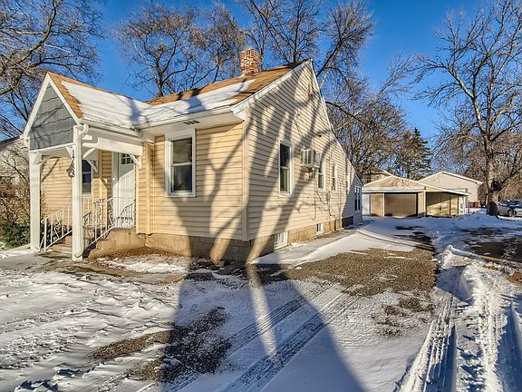 2nd image of 1788 Hastings Ave
