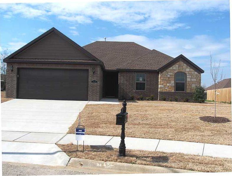 1st image of 759 W Cypress Ct
