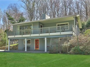 63 Quaker Bridge Rd, Croton On Hudson, NY 10520