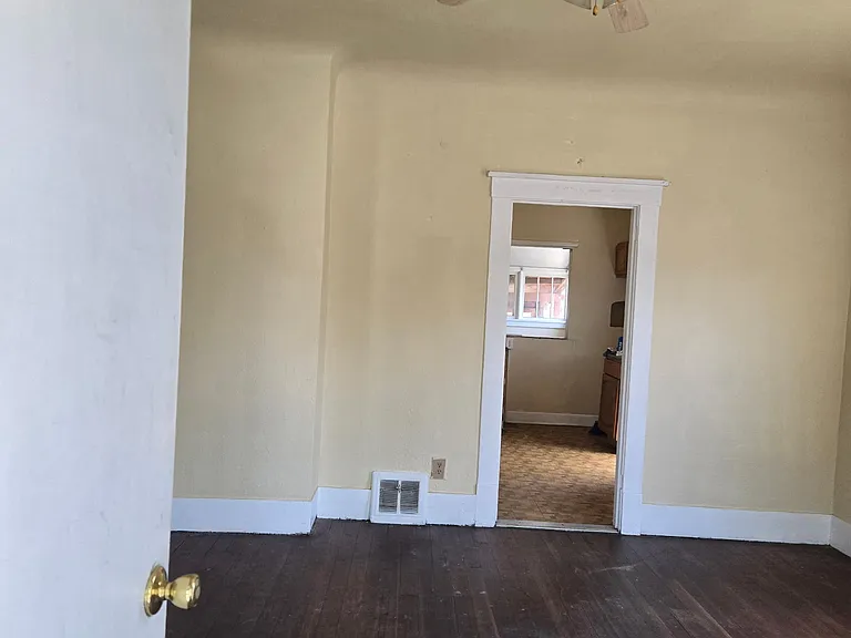 1250 Bohmen Ave — Photo 20