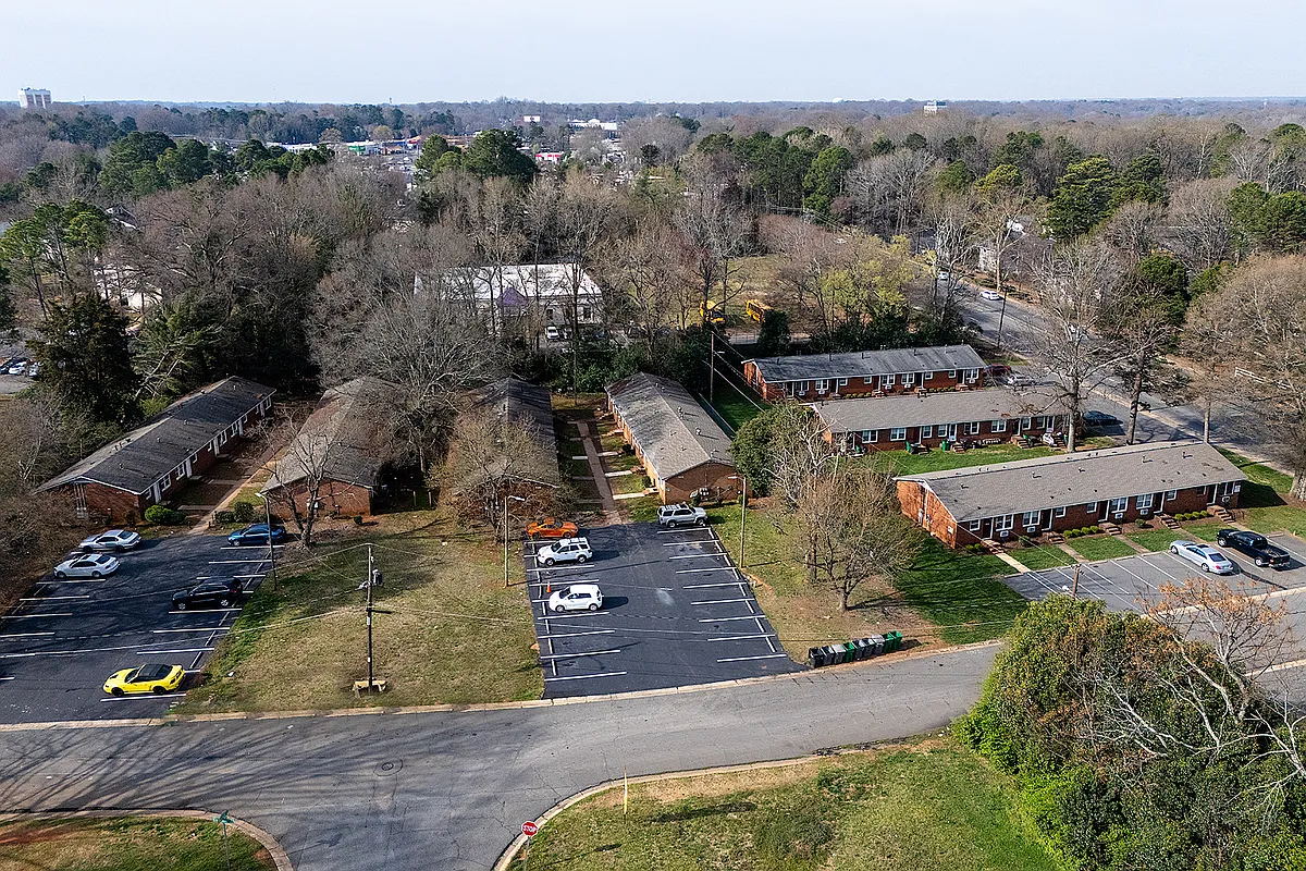 Building Photo - 5314 Clearmont Ave #5