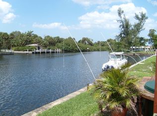 2722 Treasure Cove Cir, Fort Lauderdale, FL 33312