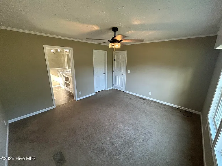 857 Nicholas Dr SW — Photo 9