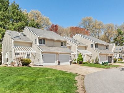 404 Centre Ln #404, Walpole, MA, 02081