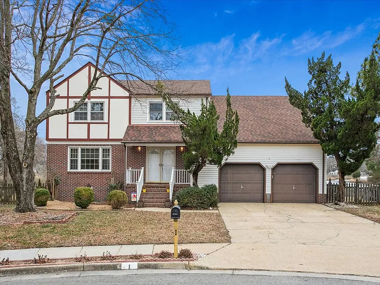 1 Sandpiper Ct — Photo 1