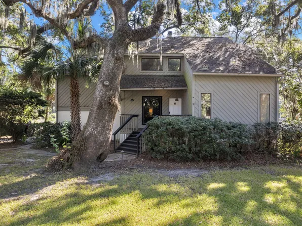 15 Arabian Dr, Charleston, SC 29407