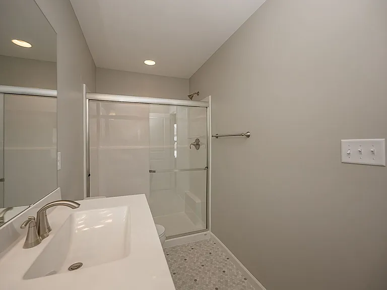 33 Wingtip Ct — Photo 36