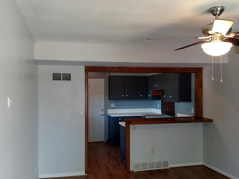 407 N Marshall St — Photo 1