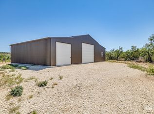 17001 Mustang Creek Rd, Millersview, TX 76862