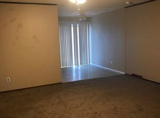 3626 S Farm Road 135, Springfield, MO 65807