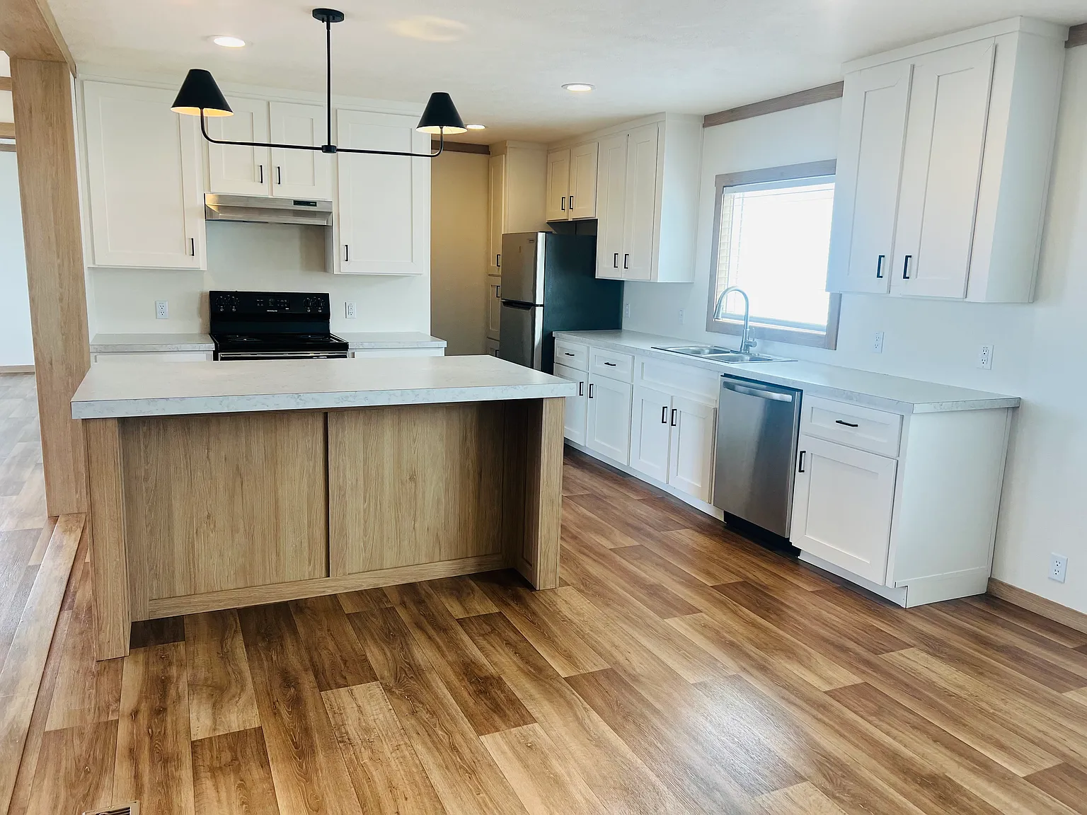3 bed, 1456 sqft, $1,850 — Photo 2