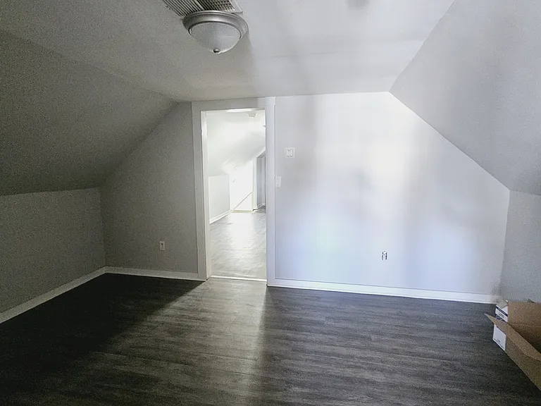 64 Gorham Ave #3B — Photo 6