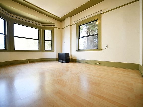4th image of 1611-1615 2nd Ave #7