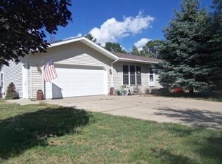 1028 Cheddar Ct, Nekoosa, WI 54457