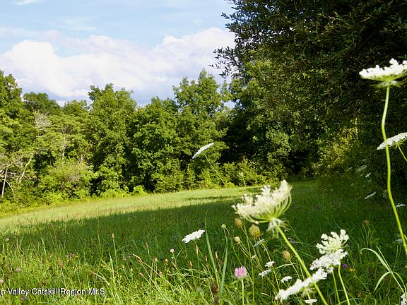 4th image of 82 Turkey Hill Road