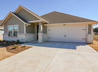 429 Rose Ave, Cleburne, TX 76033