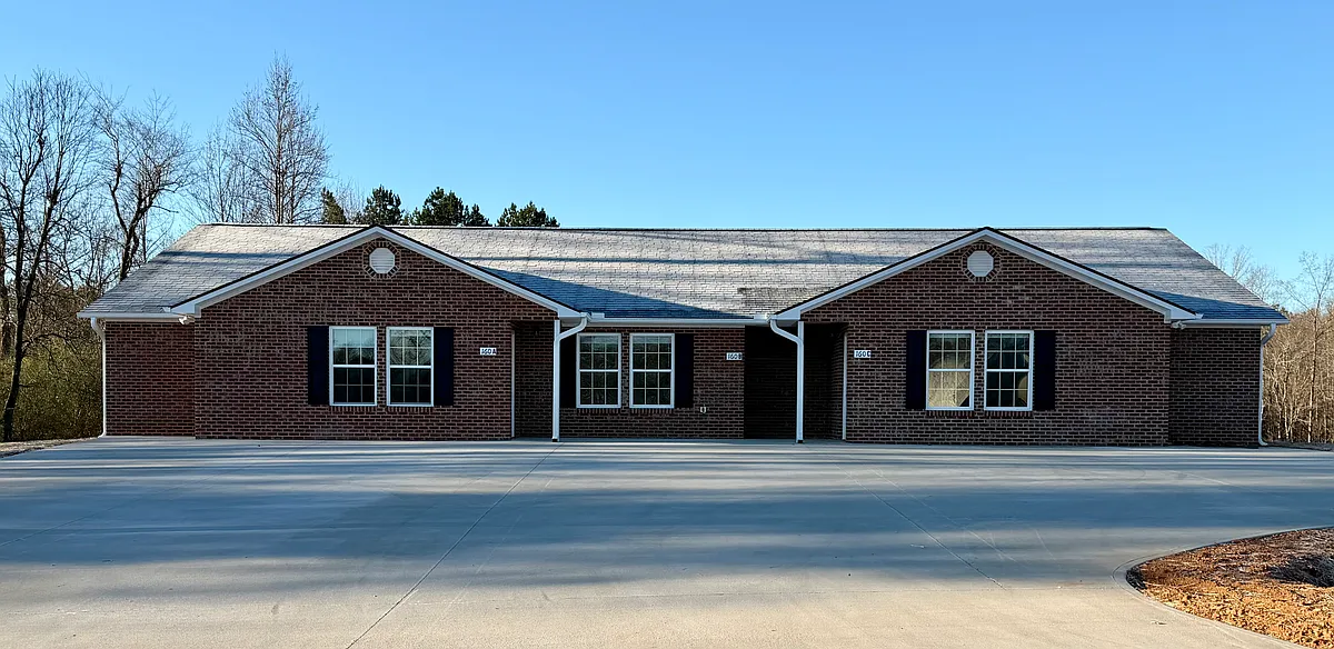 Building Photo - 160 Baker Rd #A