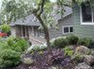 2365 Greentree Rd, Lake Oswego, OR 97034