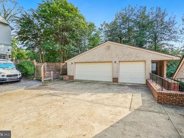 4900 Indian Ln NW — Photo 55