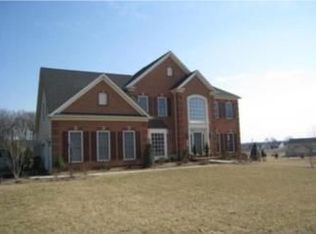 6949 Tanglewood Dr, Warrenton, VA 20187