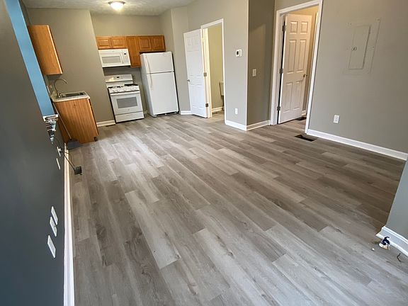 2nd image of 1806 4th St #2