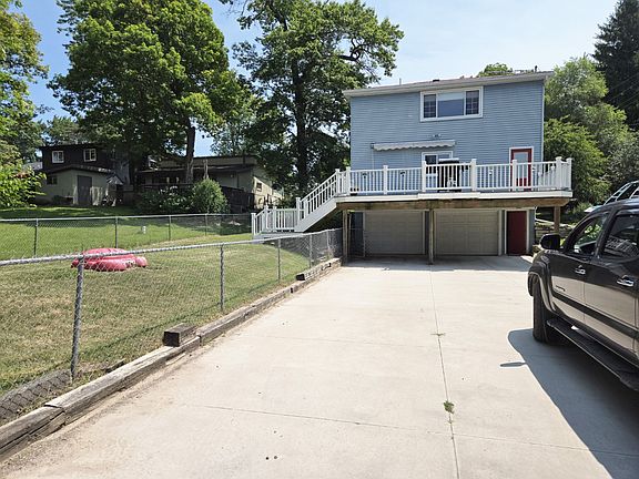 4th image of 1125 S Long Lake Blvd