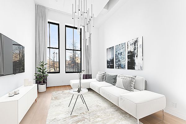 1st image of 421 Hudson St APT 208