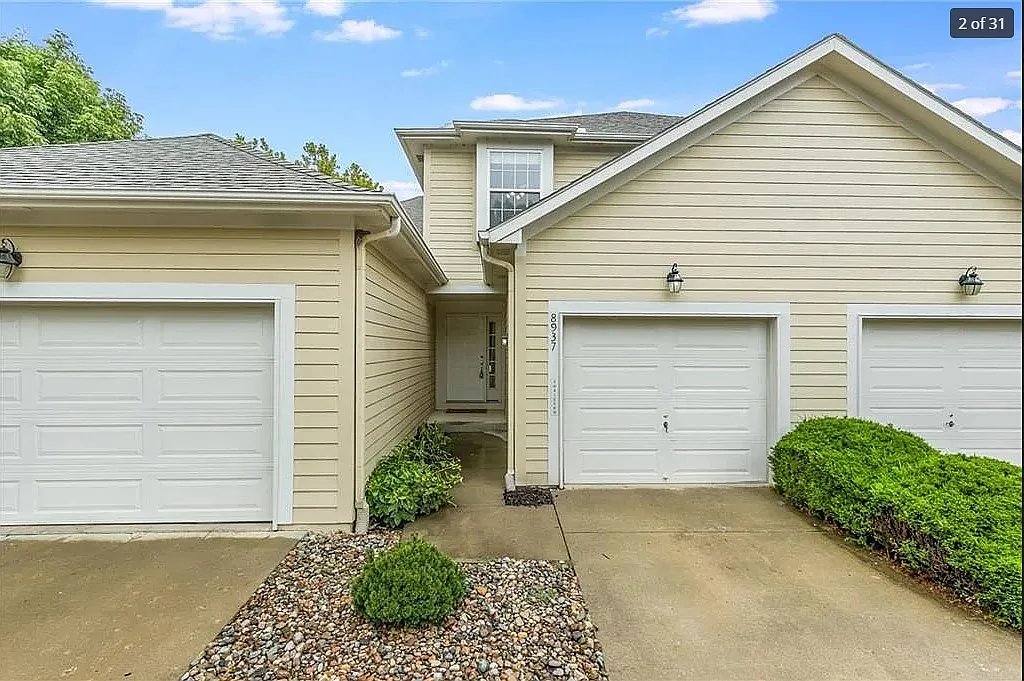 2 bed, 2.5 bath, 1650 sqft, $2,150 — Photo 2