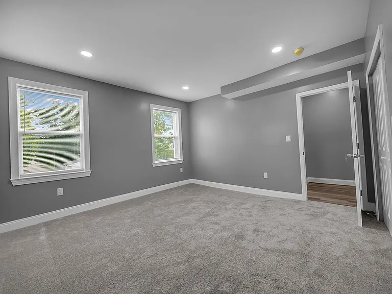 4806 Liberty Heights Ave — Photo 31