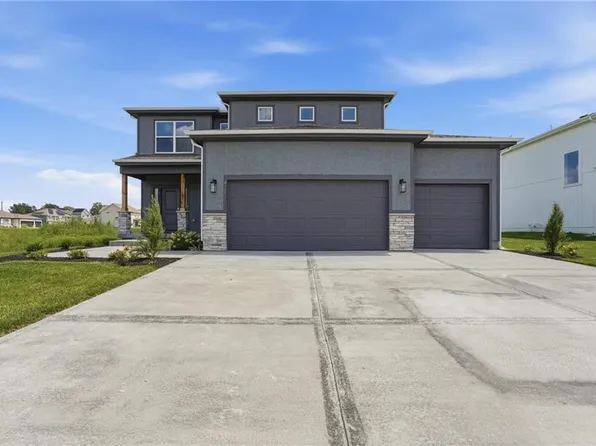 4712 SW 6th Ter, Blue Springs, MO 64014