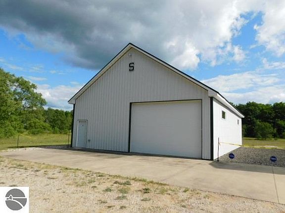 5th image of 6844 County Road 612 NE