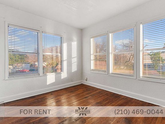 5th image of 1630 W Rosewood Ave #C