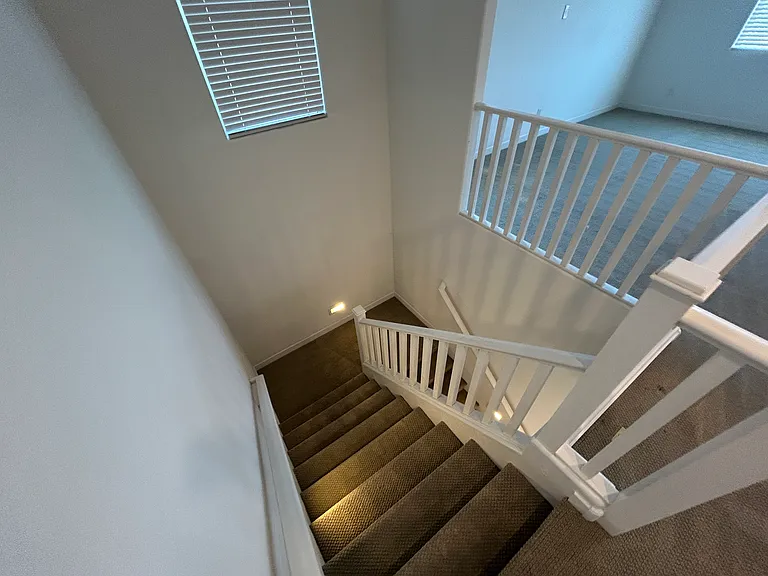 1146 E Weatherby Way — Photo 29