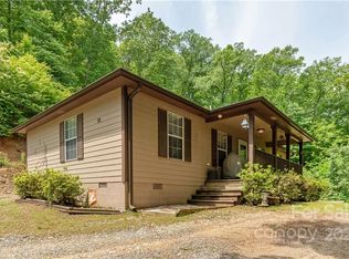 10 Rachel Fay Dr, Hendersonville, NC 28739