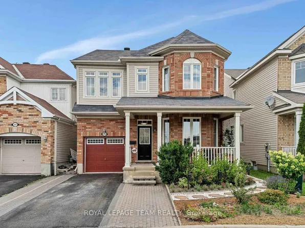 2225 Watercolours Way, Ottawa, ON K2J 5J8