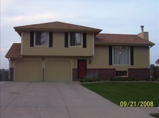 12768 Laurel Ave, Omaha, NE 68164