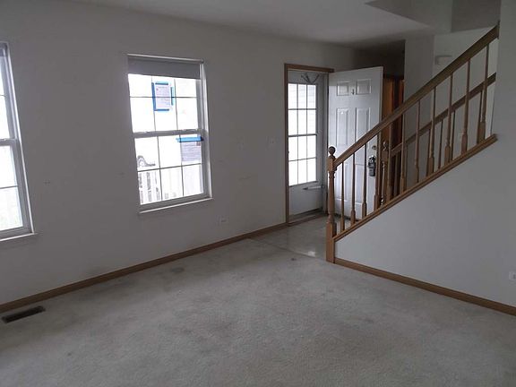 4th image of 2251 N Essex Ln
