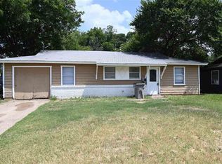 1421 Harris Ln, Wichita Falls, TX 76306