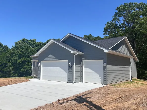 1053 NW 100th Ave, White Hall, IL 62092