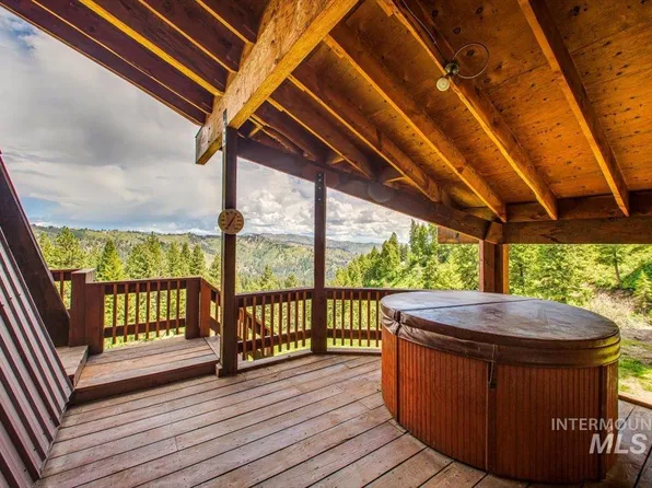 239 Tollgate Rd, Boise, ID 83716