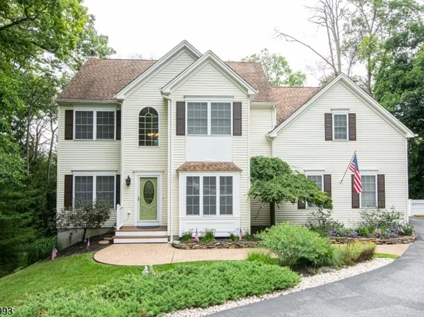 7 White Oak Dr, Vernon Twp., NJ 07461