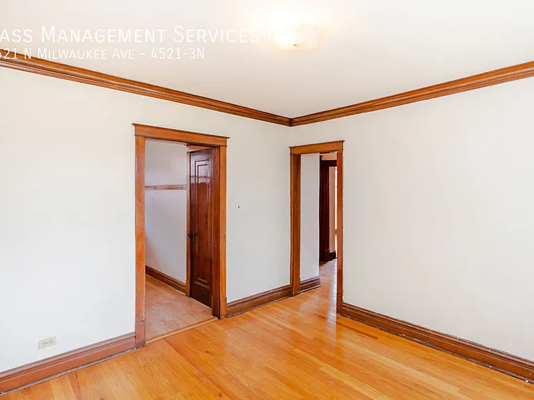 4521 N Milwaukee Ave #3N — Photo 2