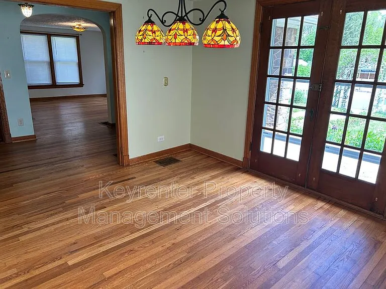 3922 Churchville Ave — Photo 14